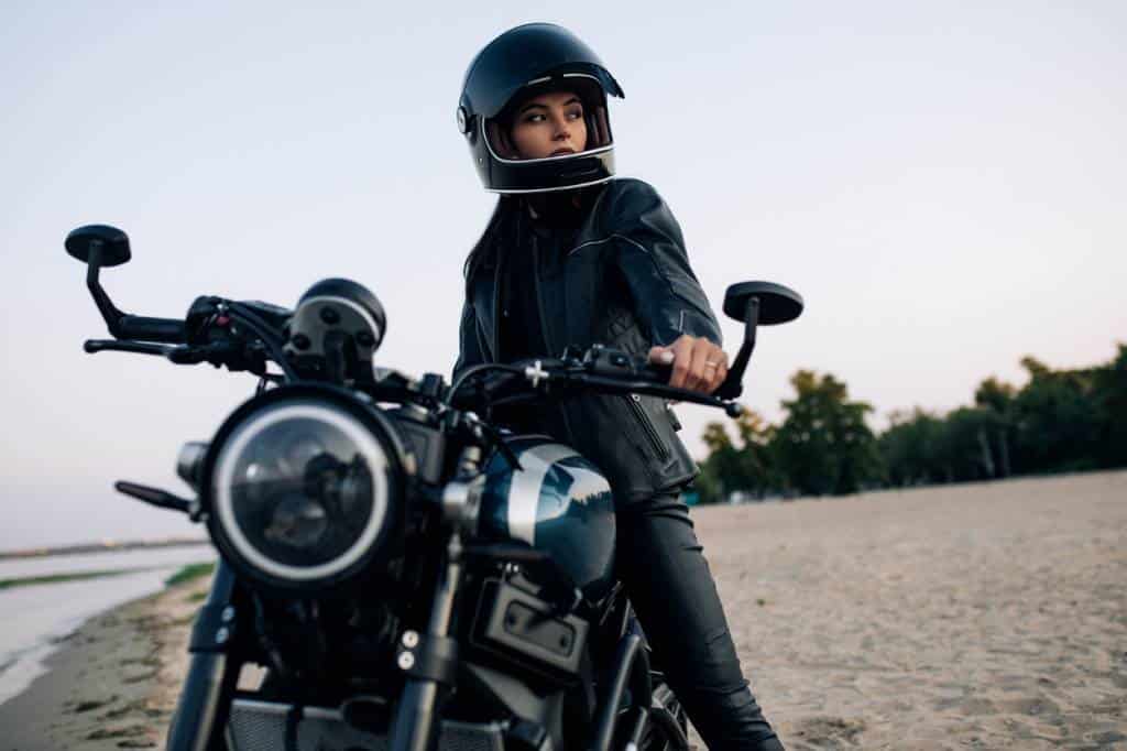 équipement moto pour femmes